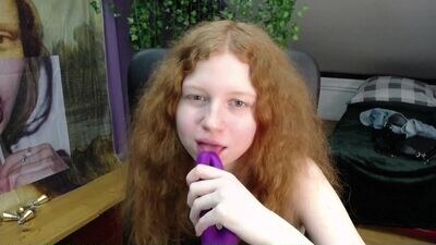 molly_redhead public webcam profile photo 4