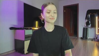 mollydangerous public webcam profile photo 6