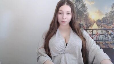 mollymonn public webcam profile photo 2