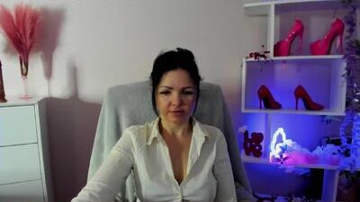 mollymoon40 public webcam profile photo 6
