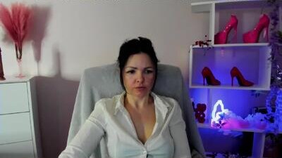 mollymoon40 public webcam profile photo 8