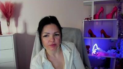 mollymoon40 public webcam profile photo 10
