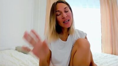 mona_cruz public webcam profile photo 2
