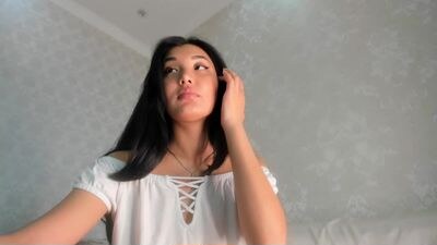 monica_liz public webcam profile photo 3
