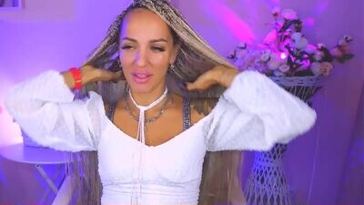 monicamaxwel public webcam profile photo 4