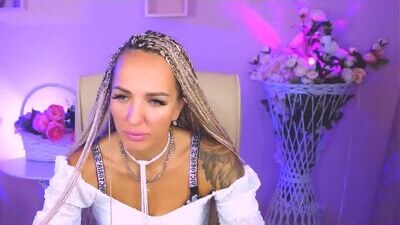 monicamaxwel public webcam profile photo 5