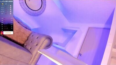 moniica_vega1 public webcam profile photo 10
