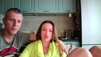 monika_and_max public webcam profile photo 6
