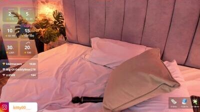 moon__kittyy public webcam profile photo 7