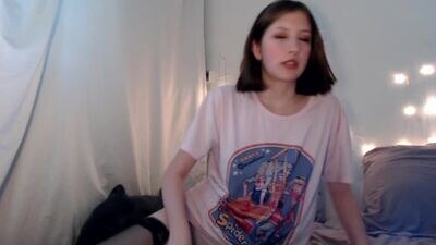 moon_kitten_bbl public webcam profile photo 3