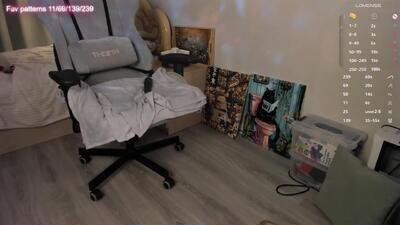 mooncheri public webcam profile photo 3