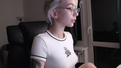 moonless_ public webcam profile photo 7