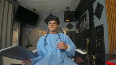 mr_mois public webcam profile photo 2