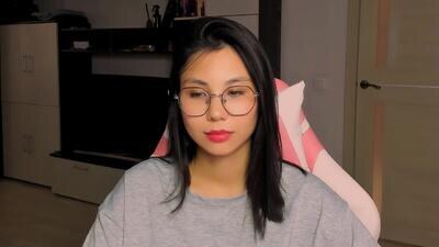 ms_emily_ public webcam profile photo 2