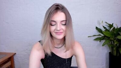 msgretta public webcam profile photo 3