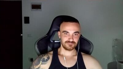 mu5clemania public webcam profile photo 8
