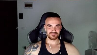 mu5clemania public webcam profile photo 9