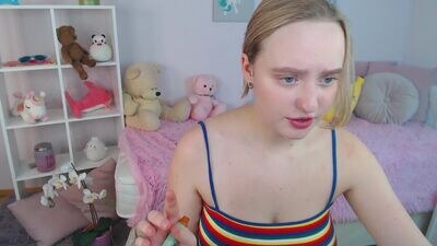 mur__amur public webcam profile photo 2