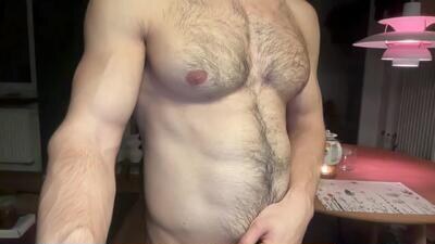 musclehair3 public webcam profile photo 2