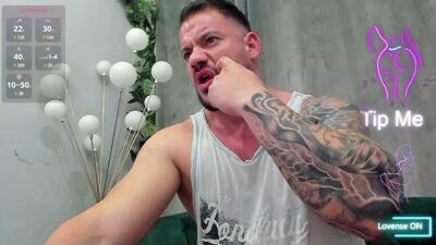 musclemonster31 public webcam profile photo 3