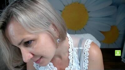 music_fairy public webcam profile photo 4