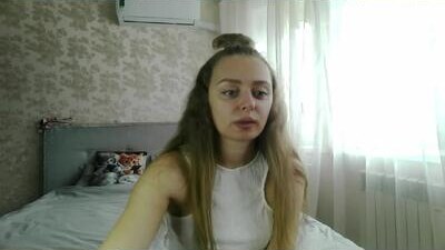 mysticglimmer public webcam profile photo 9