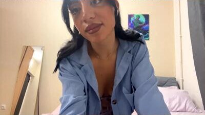 nadinevanni public webcam profile photo 10