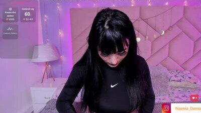 naeniademon_ public webcam profile photo 6