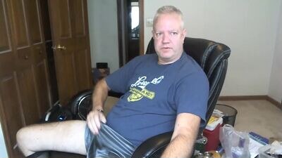 nakedilmale public webcam profile photo 3