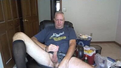 nakedilmale public webcam profile photo 5