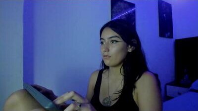 nami_white public webcam profile photo 10