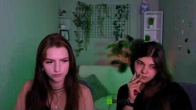 naomi_perl public webcam profile photo 3