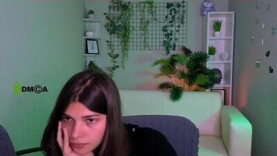 naomi_perl public webcam profile photo 8