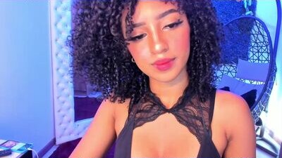 naomigarcia_ public webcam profile photo 5