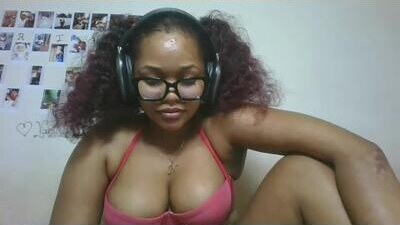 natachazz public webcam profile photo 8