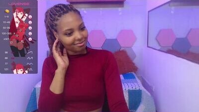 nataly_hills_ public webcam profile photo 5