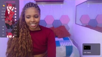 nataly_hills_ public webcam profile photo 8