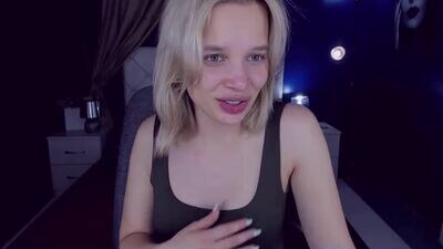 natashayellow public webcam profile photo 4