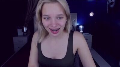 natashayellow public webcam profile photo 7