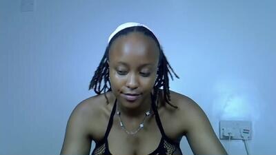 naughty_riri21 public webcam profile photo 3