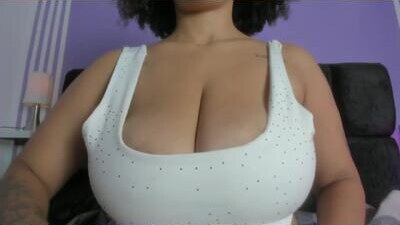 naya_ariam public webcam profile photo 6