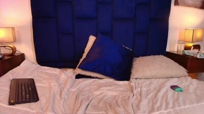 naya_velbet public webcam profile photo 3