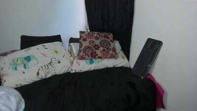 neeii public webcam profile photo 10