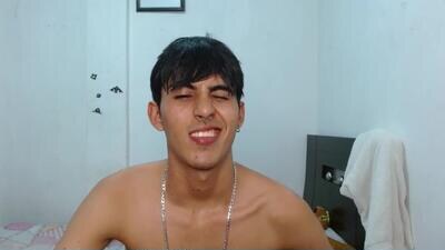 neithanzyn public webcam profile photo 4