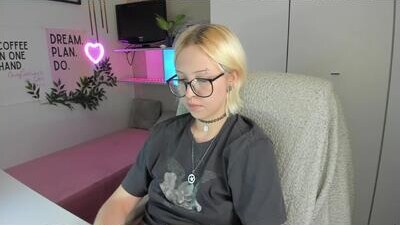 neko_sora public webcam profile photo 6