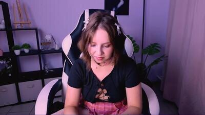 nellydrew public webcam profile photo 4