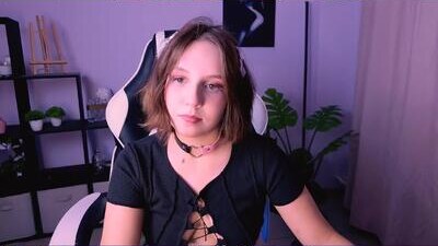 nellydrew public webcam profile photo 9