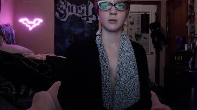 nerdy_squirty public webcam profile photo 9