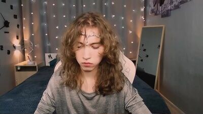 nerelis_shy public webcam profile photo 3