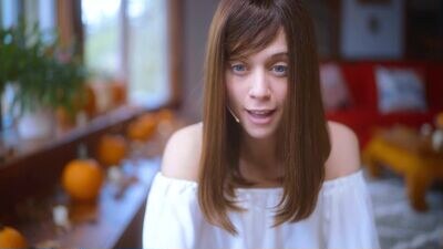 newchloe18 public webcam profile photo 2